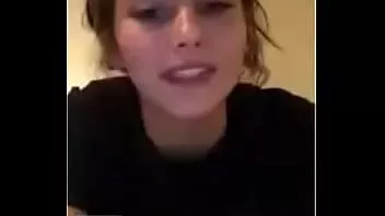 Play Caught the hottest teen streaming liveme