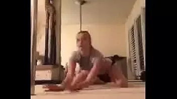 Jouer Ados ayant une session de twerk sur camwhore.online