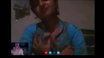 play Geil mir meine Brüste so geil mit meinem langen Schwanz geiler Freund live ummmmwauh