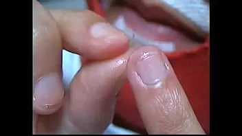play Bonus Nägel beißen live 15. September 2017 - Olivier (ongles1234) Masturbation Mann Handfetisch Daumenlutschen, Finger lecken und Nägel beißen Handanbetung Erotik Asmr Compilation