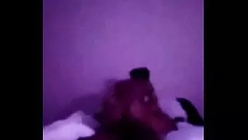 تشغيل صديقته السابقة ركوب الخيل كبيرة بالكاد يمكنك رؤيتها لكنها مذهلة