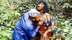 Redare Zeita abanos cu prada superba devine o muie aspra si cruda in aer liber