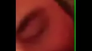 Oynat Türk genç arkadaşı tarafından sarkıntılık ediliyor