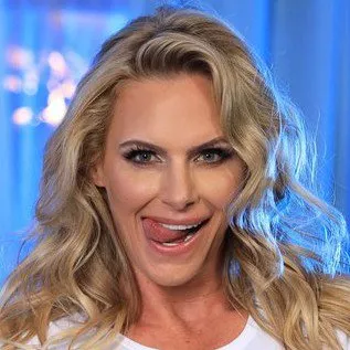 Pornoster Phoenix Marie